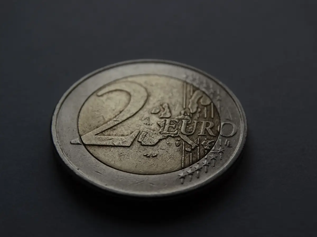 Attenzione a questa moneta da 2 €: sembra normale ma vale oltre 1.000 € Attenzione a questa moneta da 2 €: sembra normale ma vale oltre 1.000 €