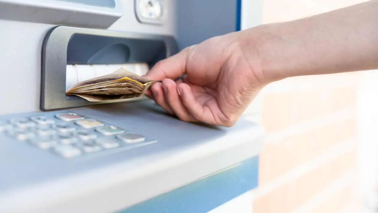 Nuove regole sui prelievi Bancomat: cosa cambia dal 15 giugno Nuove regole sui prelievi Bancomat: cosa cambia dal 15 giugno